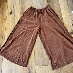 Hot Shot Slit Brown Wide-Leg Pants